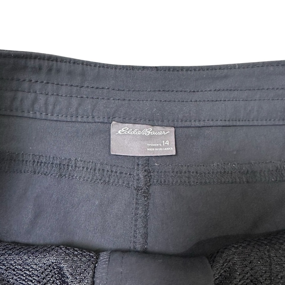 Eddie Bauer Women’s 14 Black Rainier Hiking Short - Picture 2 of 6